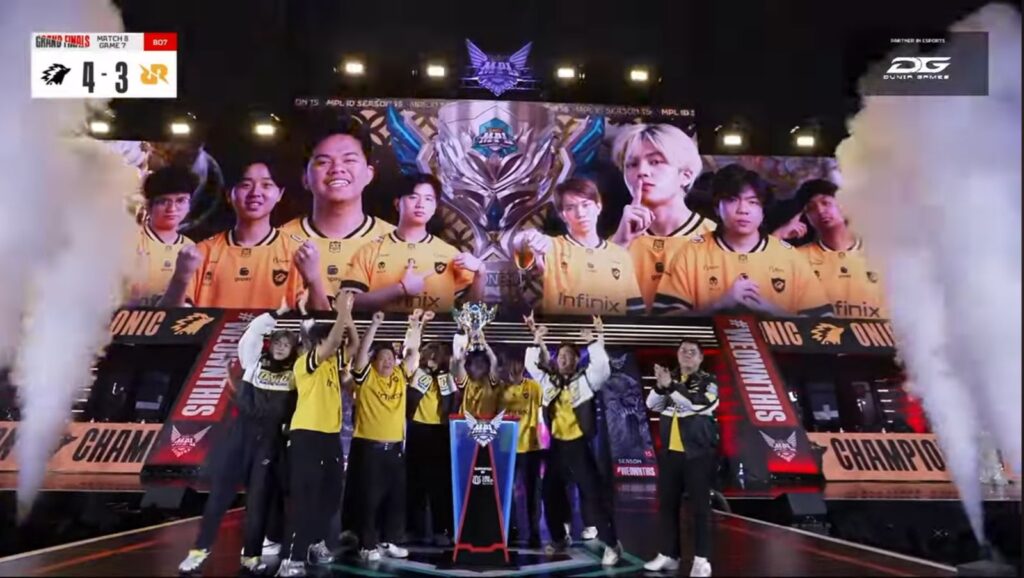 ONIC Esports Juara MPL ID Season 15! Taklukkan RRQ 4-3 di Grand Final